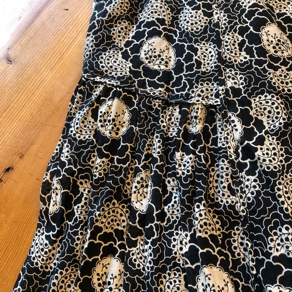 French Connection Mini Skirt. - Picture 4 of 10